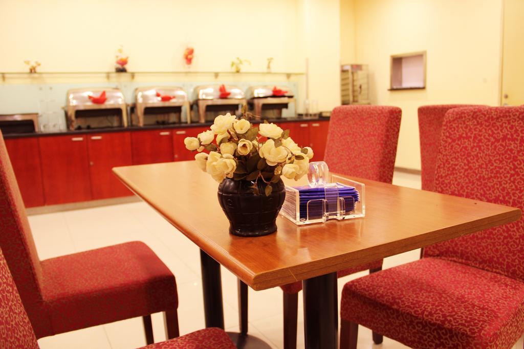 Hanting Hotel Hefei Railway Station Екстериор снимка